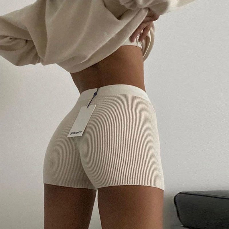 Short Francisca
