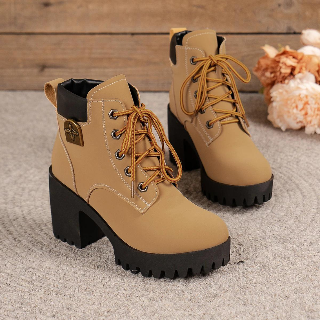 Bota Feminina de Couro Chelse