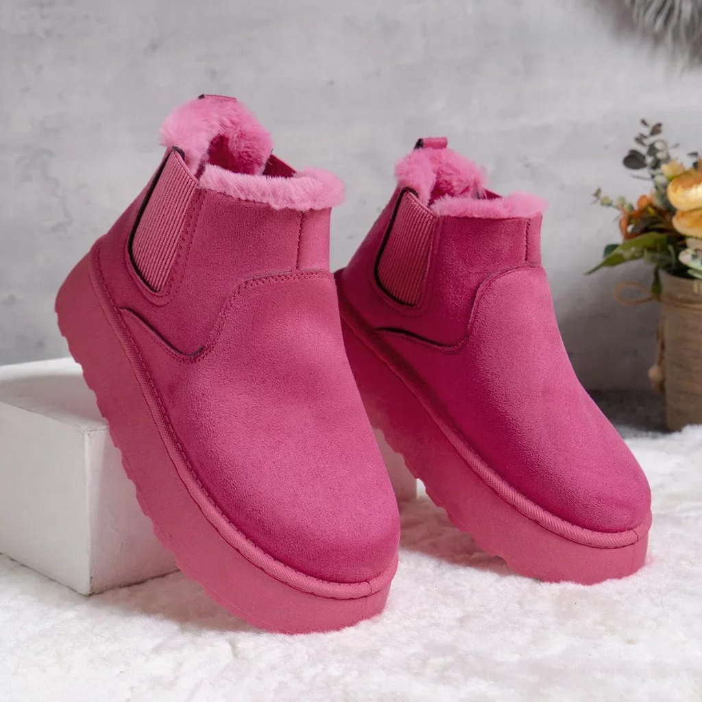 Bota Feminina de Couro Aveludada Inverno