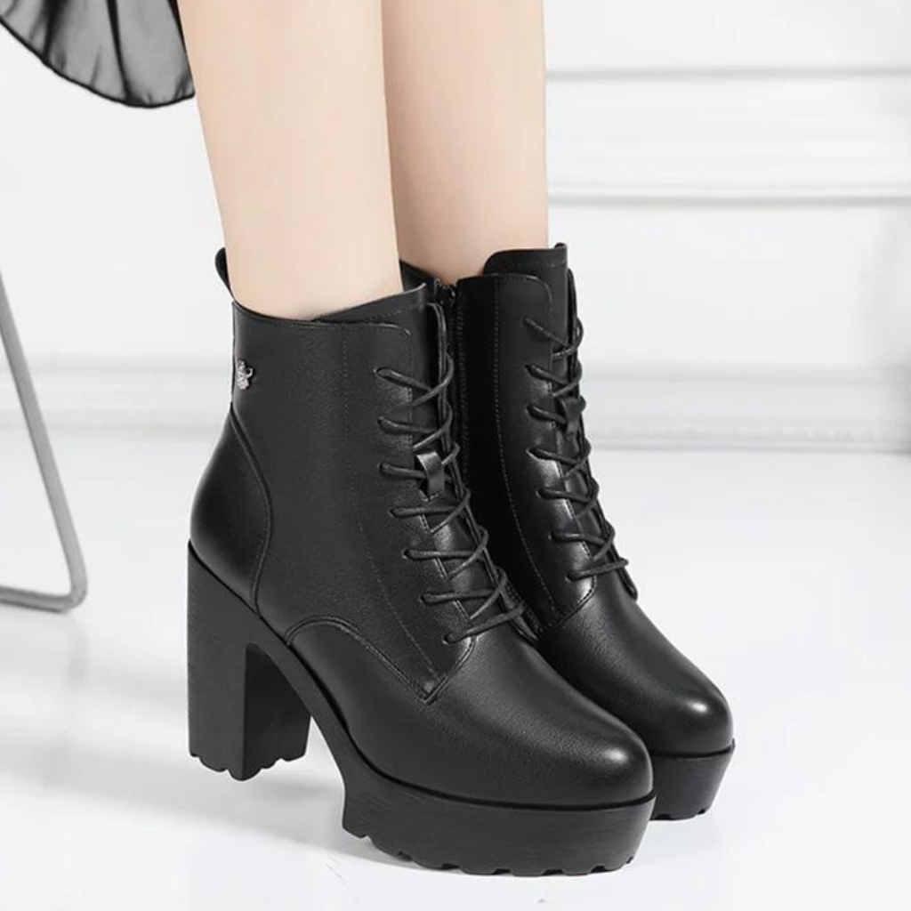 Bota Feminina de Couro Aveludada Mary