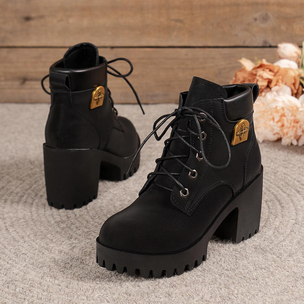 Bota Feminina de Couro Chelse