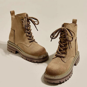 Bota Feminina de Couro com Zíper