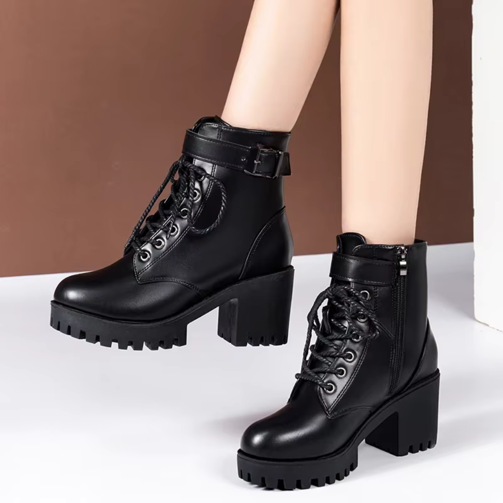 Bota Feminina de Couro Frosty