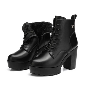 Bota Feminina de Couro Aveludada Mary