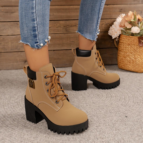 Bota Feminina de Couro Chelse