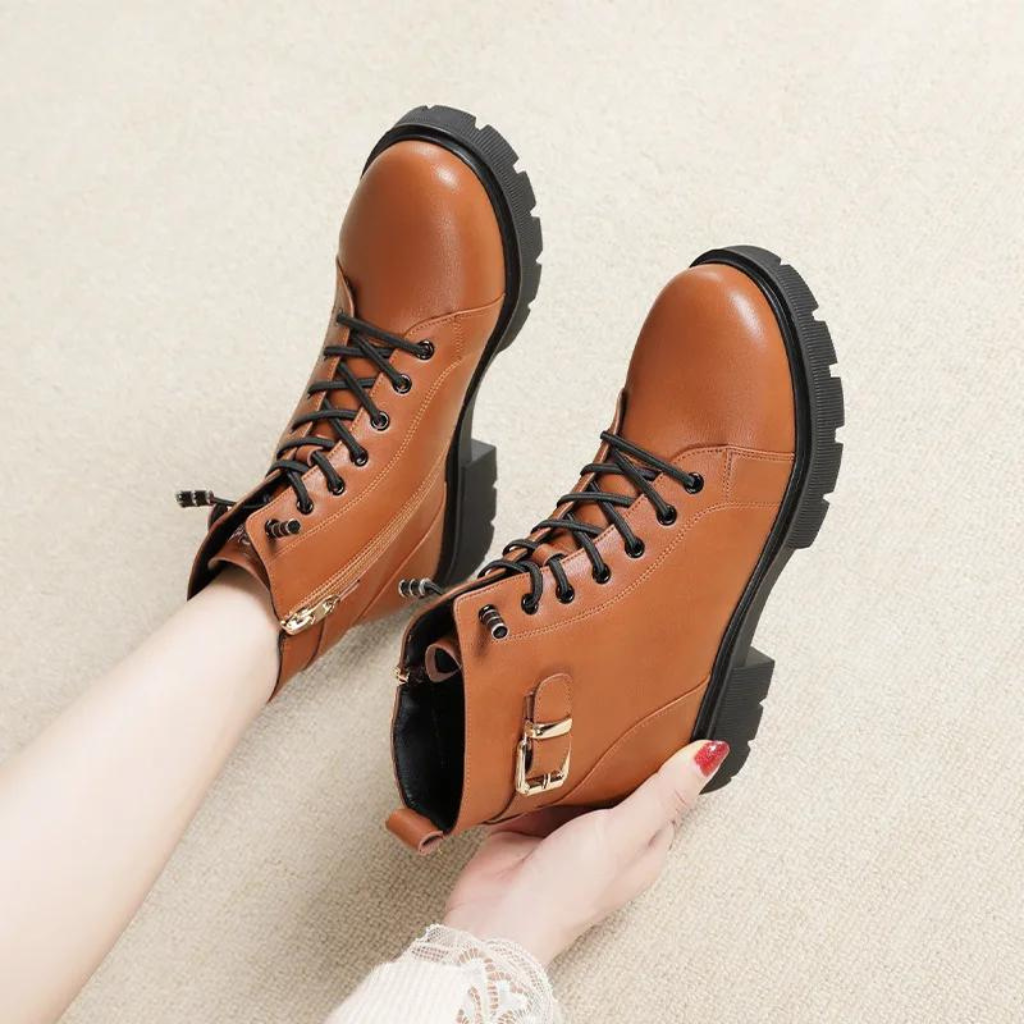 Bota Feminina de Couro Bertha