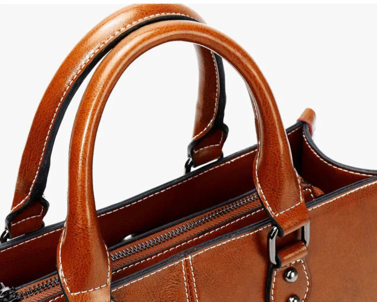 Bolsa Feminina em Couro Genuíno - Laviolette