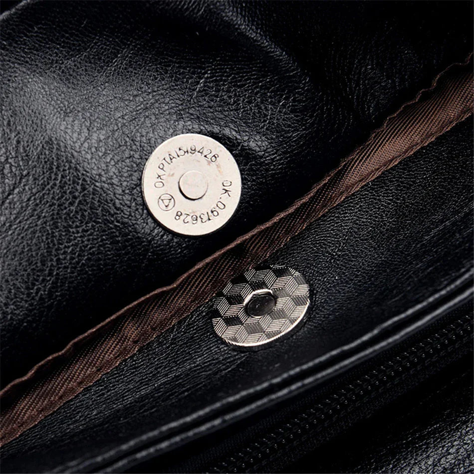 Bolsa Feminina em Couro Genuino - Hernandes Classic [Alça de Brinde]