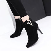 Bota Feminina de Couro Elegance Grace