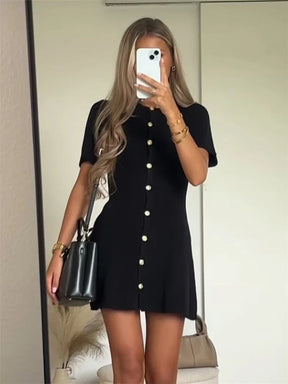 Vestido Curto de Tricot Elegante