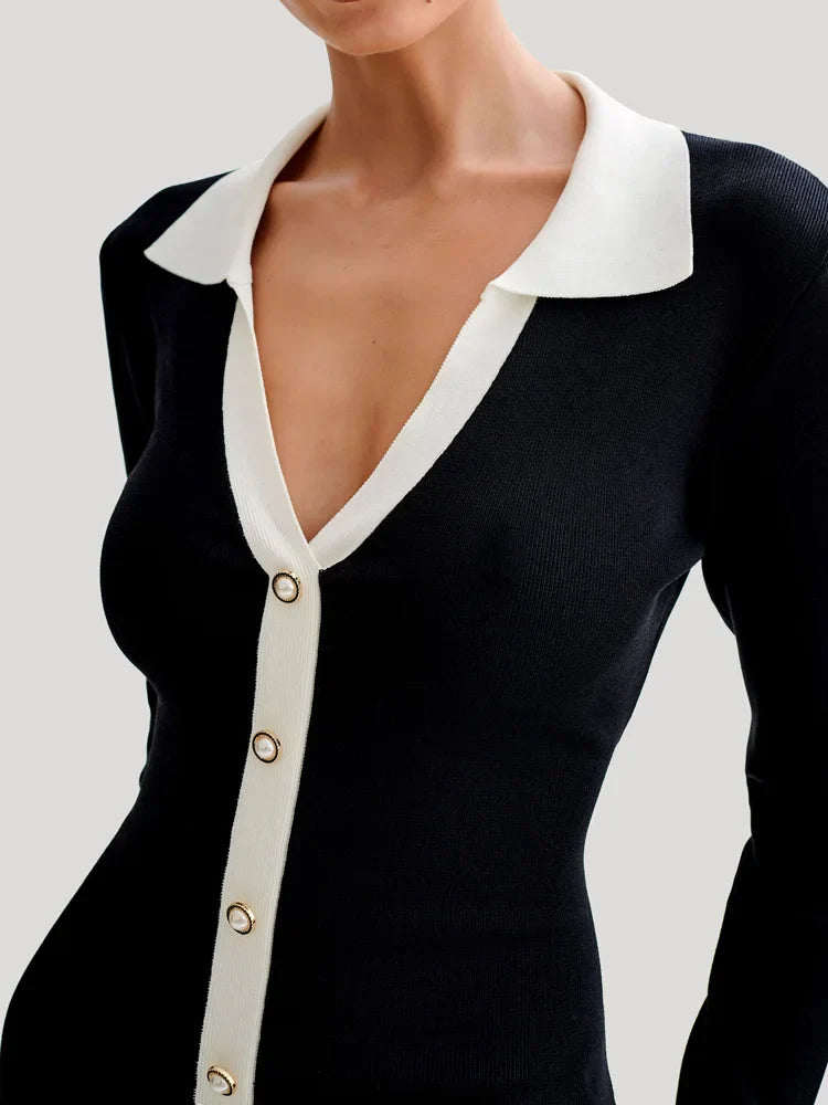 Vestido Curto Tricot com Botões