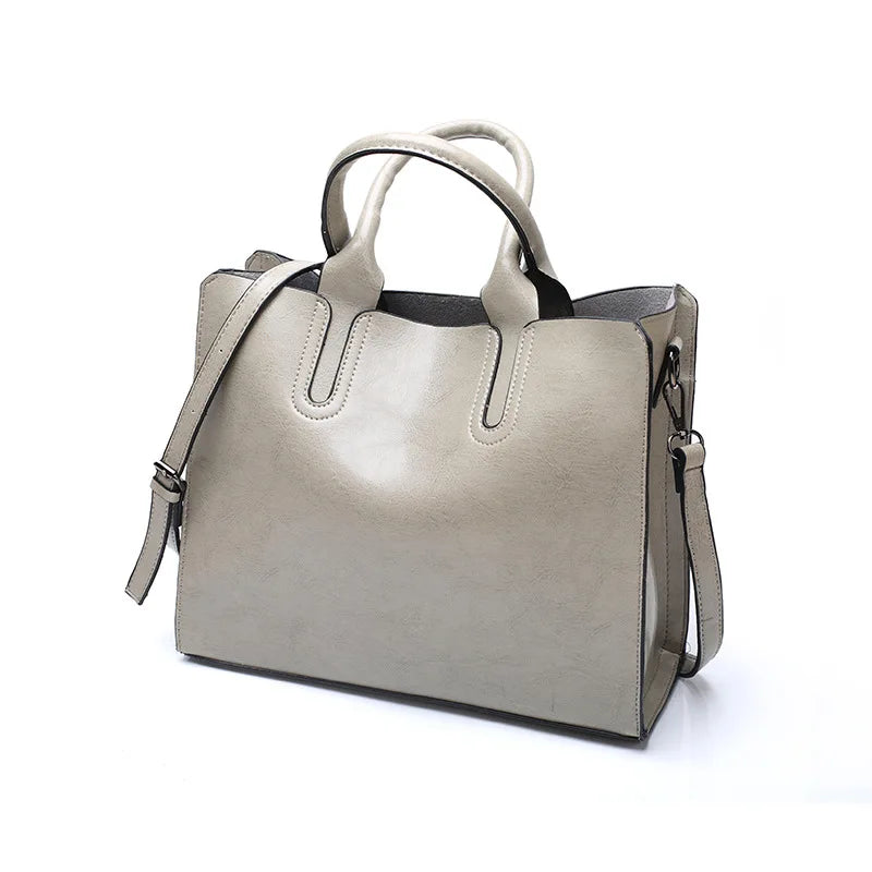 Bolsa Feminina em Couro Genuino - Caliana Premium