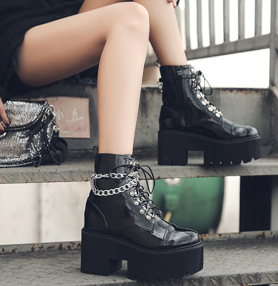 Bota Feminina Plataforma Chain