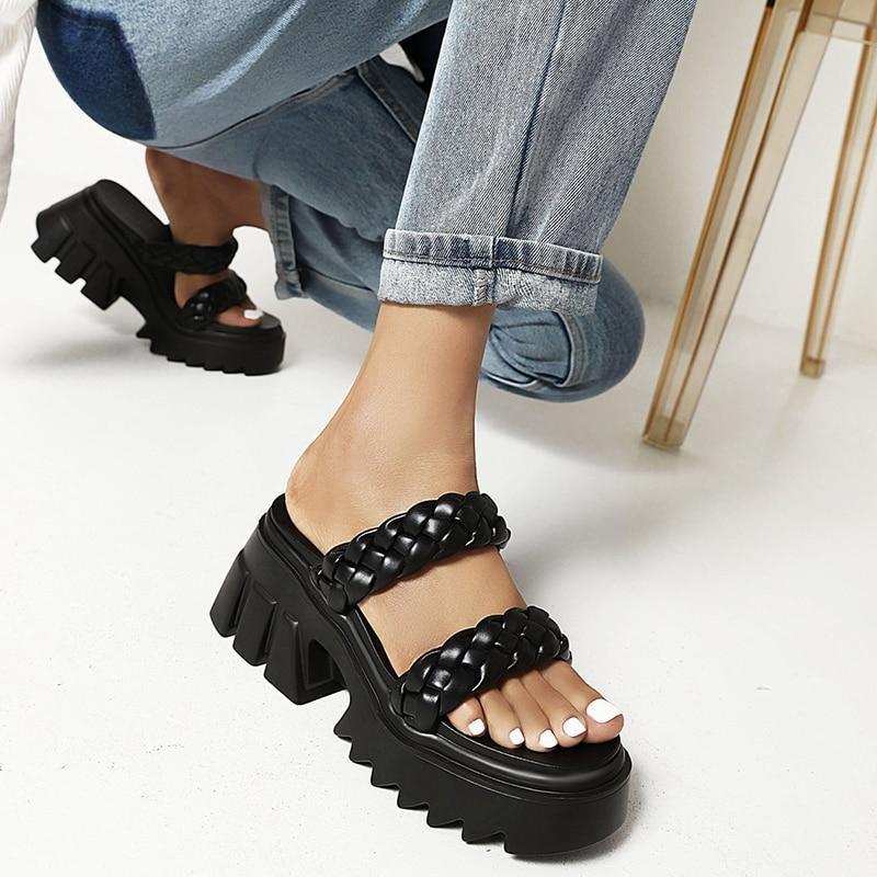 Sandália Feminina Plataforma Trança