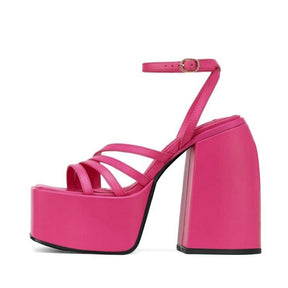 Scarpin Feminino de Couro Ava