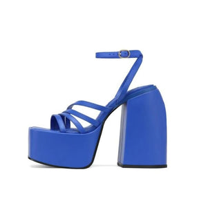 Scarpin Feminino de Couro Ava