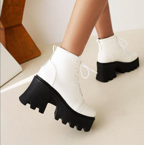 Bota Feminina de Couro Vanessa