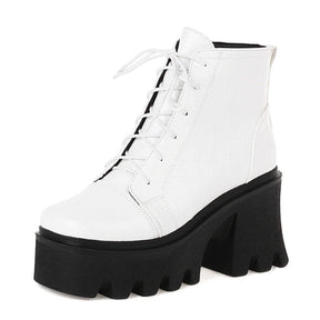 Bota Feminina de Couro Vanessa