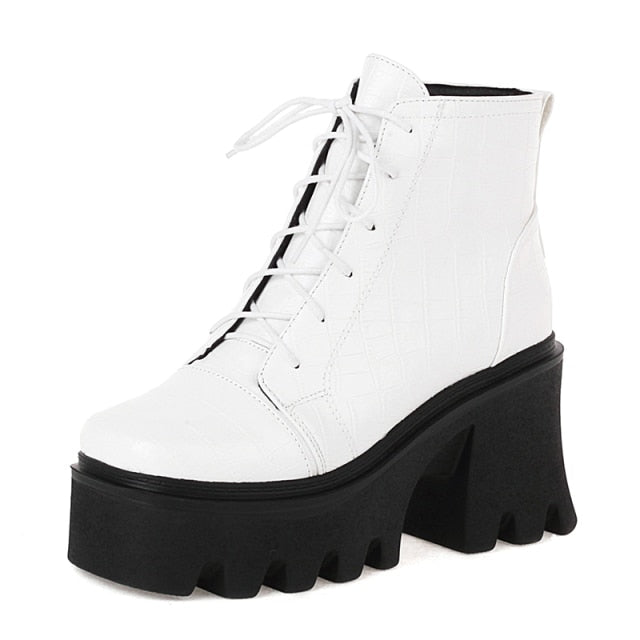 Bota Feminina de Couro Vanessa