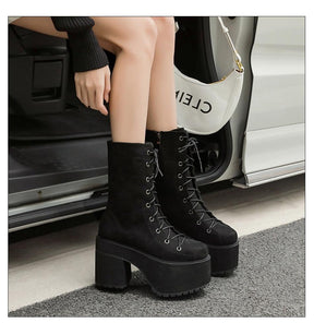 Bota Feminina Cano Curto Bonita